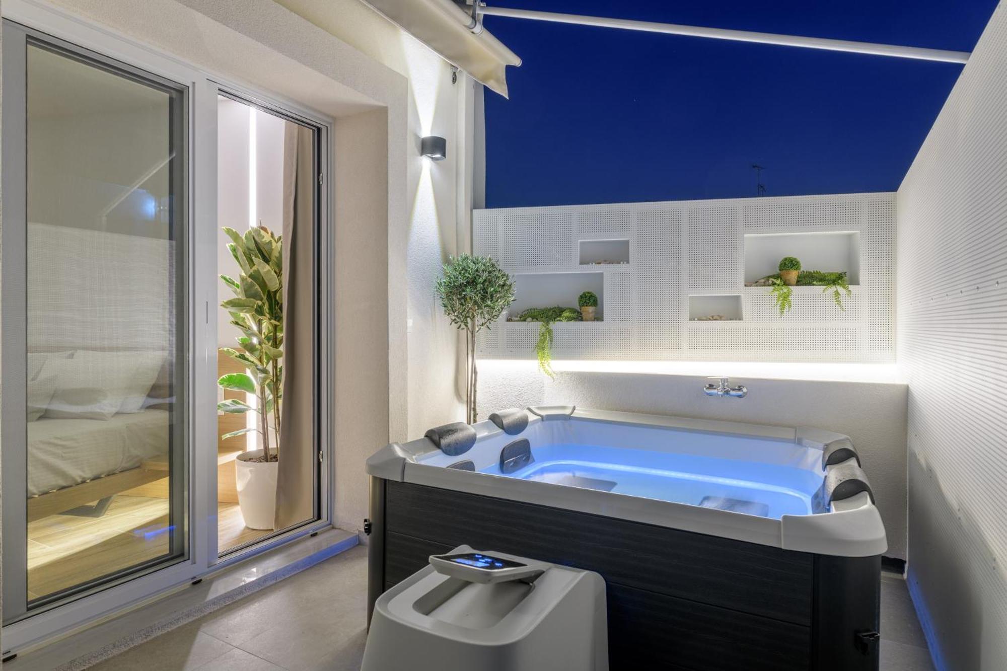 Apartamento Sunny Loft With Plunge Pool